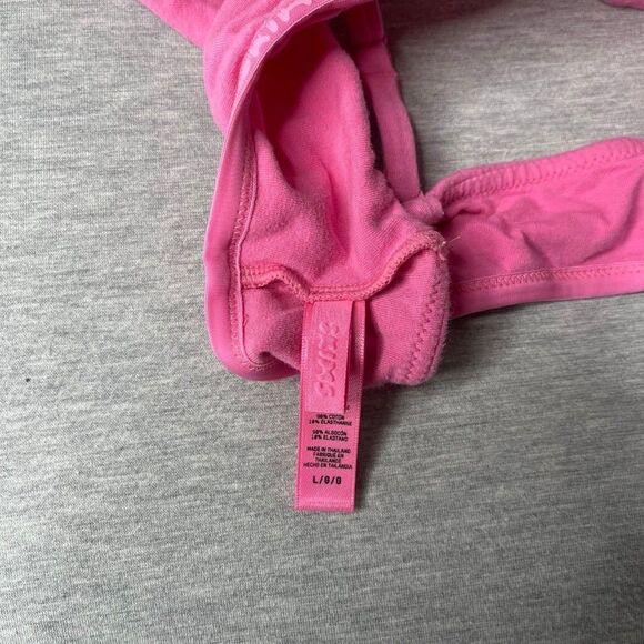 SKIMS LOGO TRIANGLE BRALETTE BRA - BUBBLEGUM PINK - Picture 9 of 9